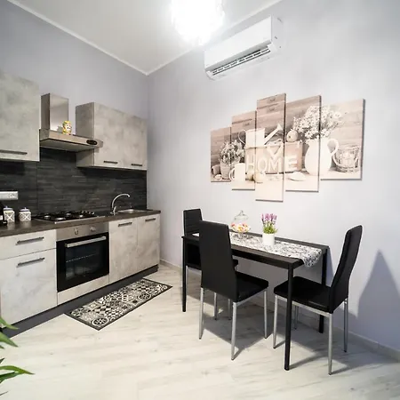 Tyche & Apartament
