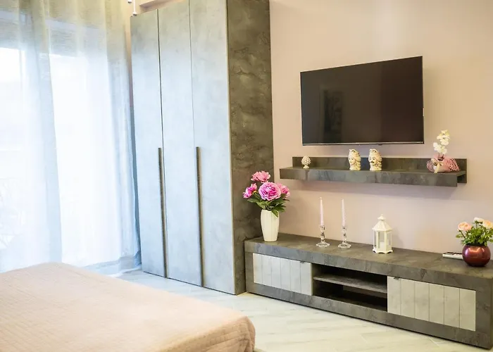 Tyche & Таормина