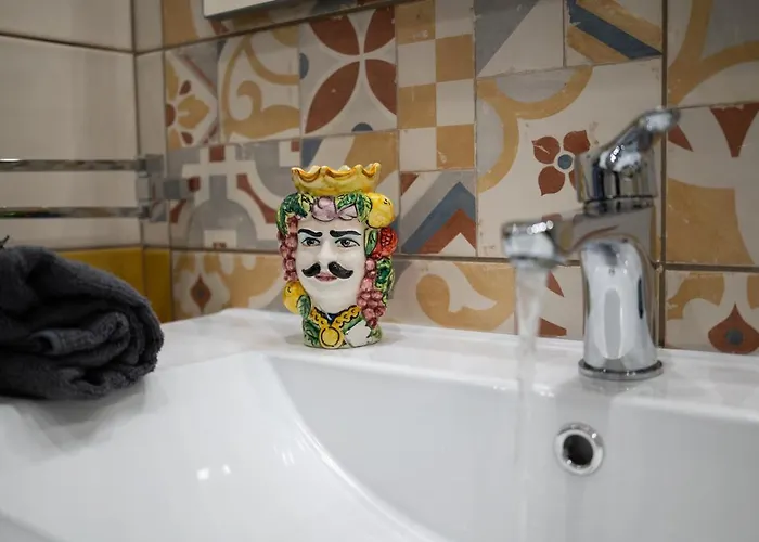 Tyche & Таормина